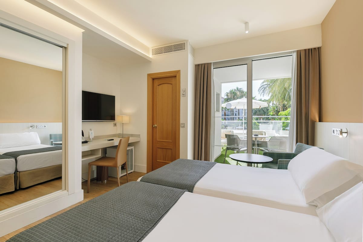 1 bedroom, minibar, in-room safe, desk