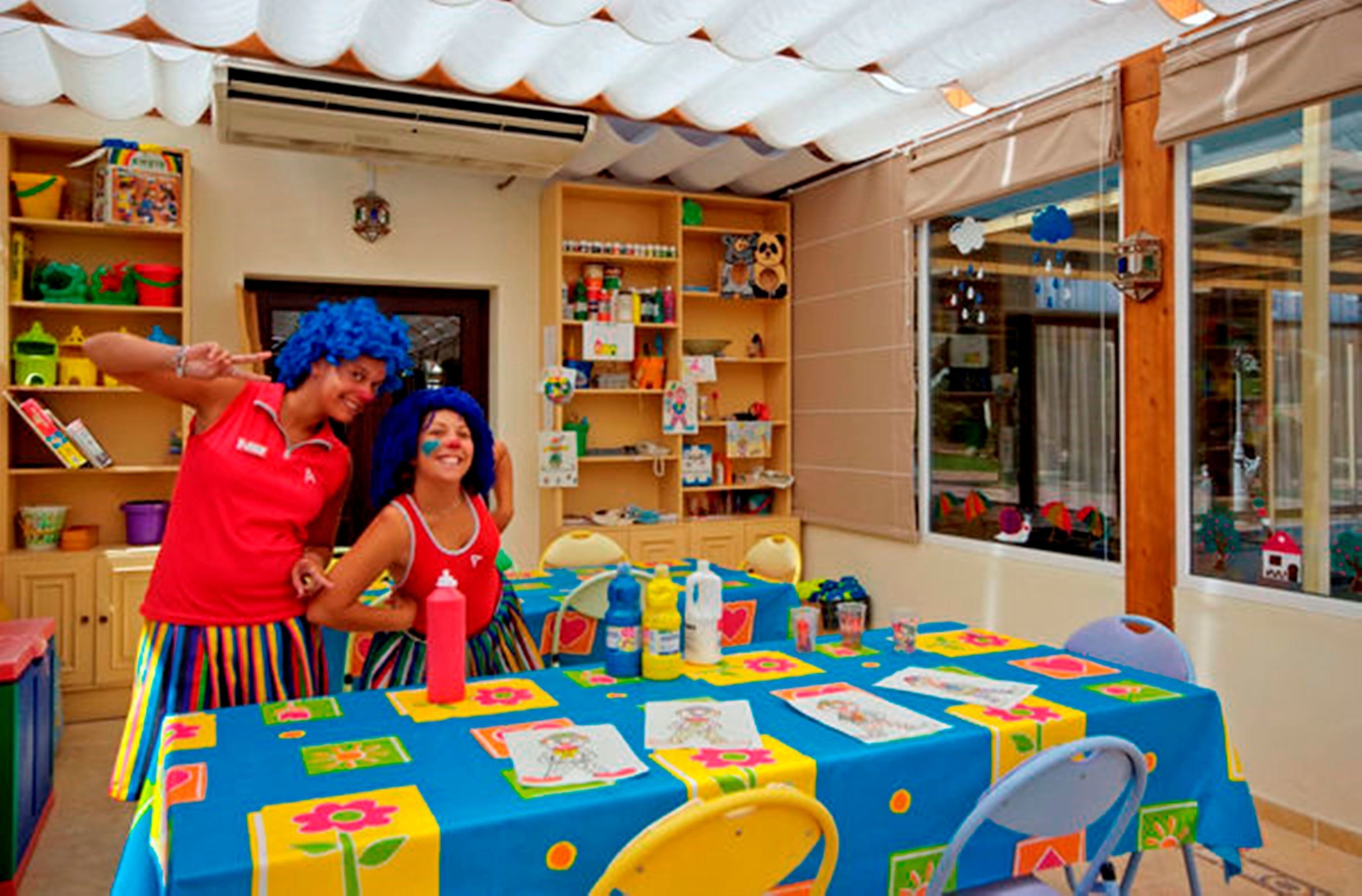 Área de juegos infantiles techada