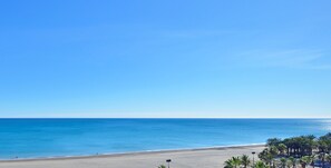 Vista para praia/oceano