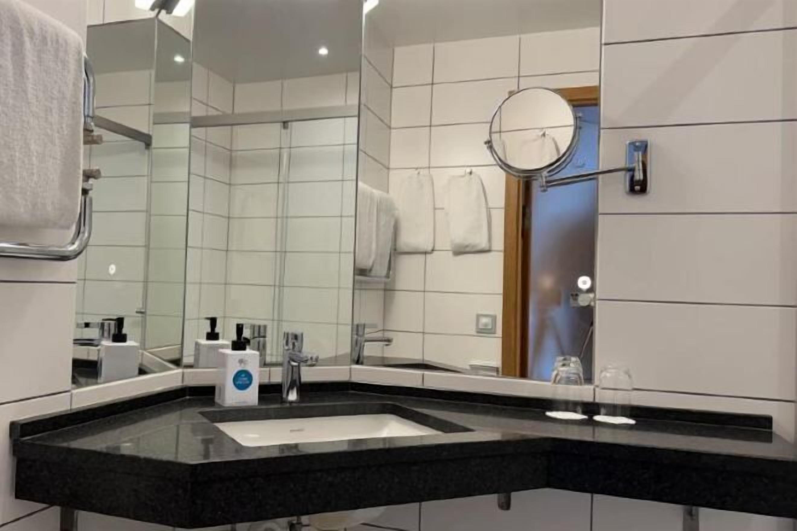 Bathroom | Hair dryer, towels