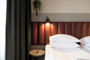 Allergikerbettwaren, Pillowtop-Betten, Zimmersafe, Schreibtisch