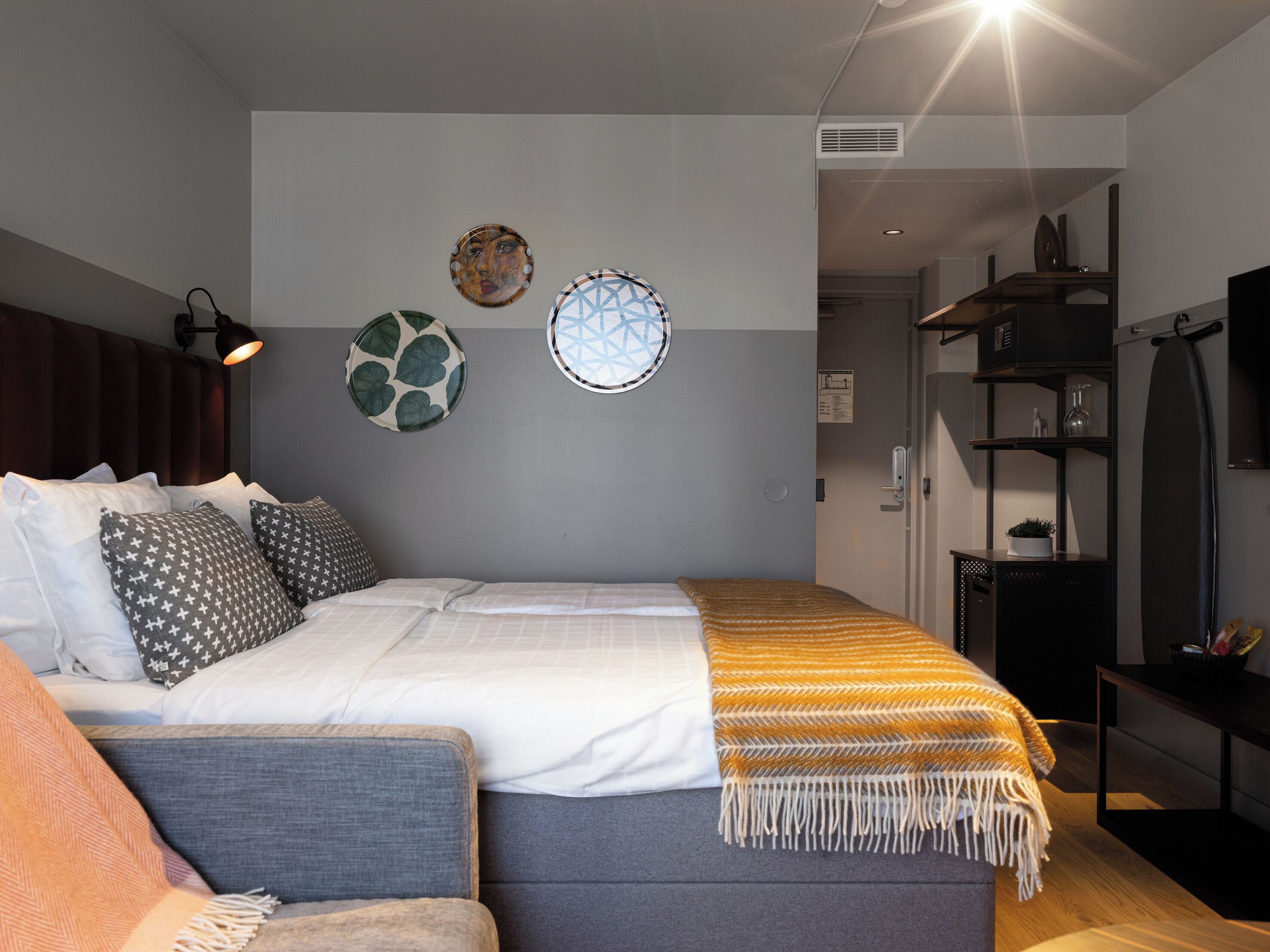 Family Room (2 twin beds, 1 sofa bed)