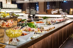 Free daily full breakfast