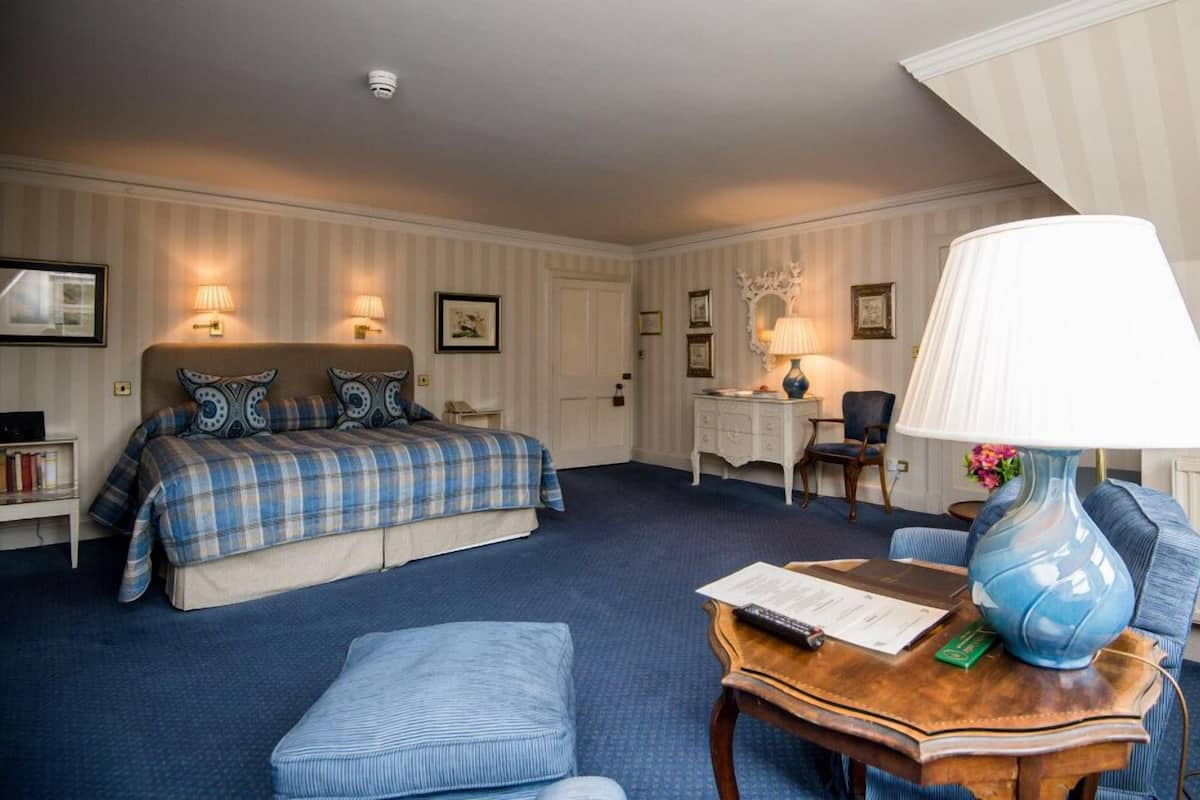 egyptian cotton sheets, premium bedding, down duvets