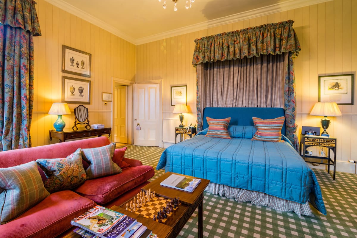 Egyptian cotton sheets, premium bedding, down duvets