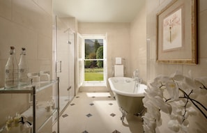Small Walled Garden Room (separate building) | Bathroom - Inverlochy Castle (Fort William)