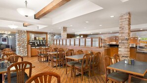 Dining - Canmore Inn & Suites (Canmore)