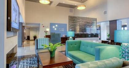 Holiday Inn Express & Suites Carlsbad Beach by IHG