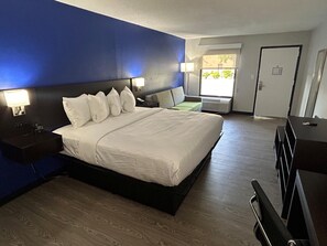 Standard Room, 1 King Bed, Non Smoking, Kitchenette (with Sofabed) | Desk, laptop workspace, free wired internet, bed sheets - SureStay Studio by Best Western Rowland (Rowland)