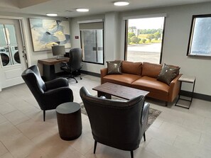 Lobby - SureStay Studio by Best Western Rowland (Rowland)