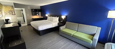 Standard Room, 1 King Bed, Non Smoking | Desk, laptop workspace, free wired internet, bed sheets