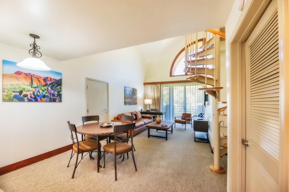 Loft | Living area | 42-inch flat-screen TV with cable channels, TV
