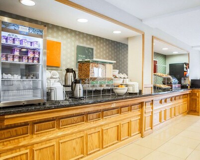 Comfort Inn Bourbonnais near I-57