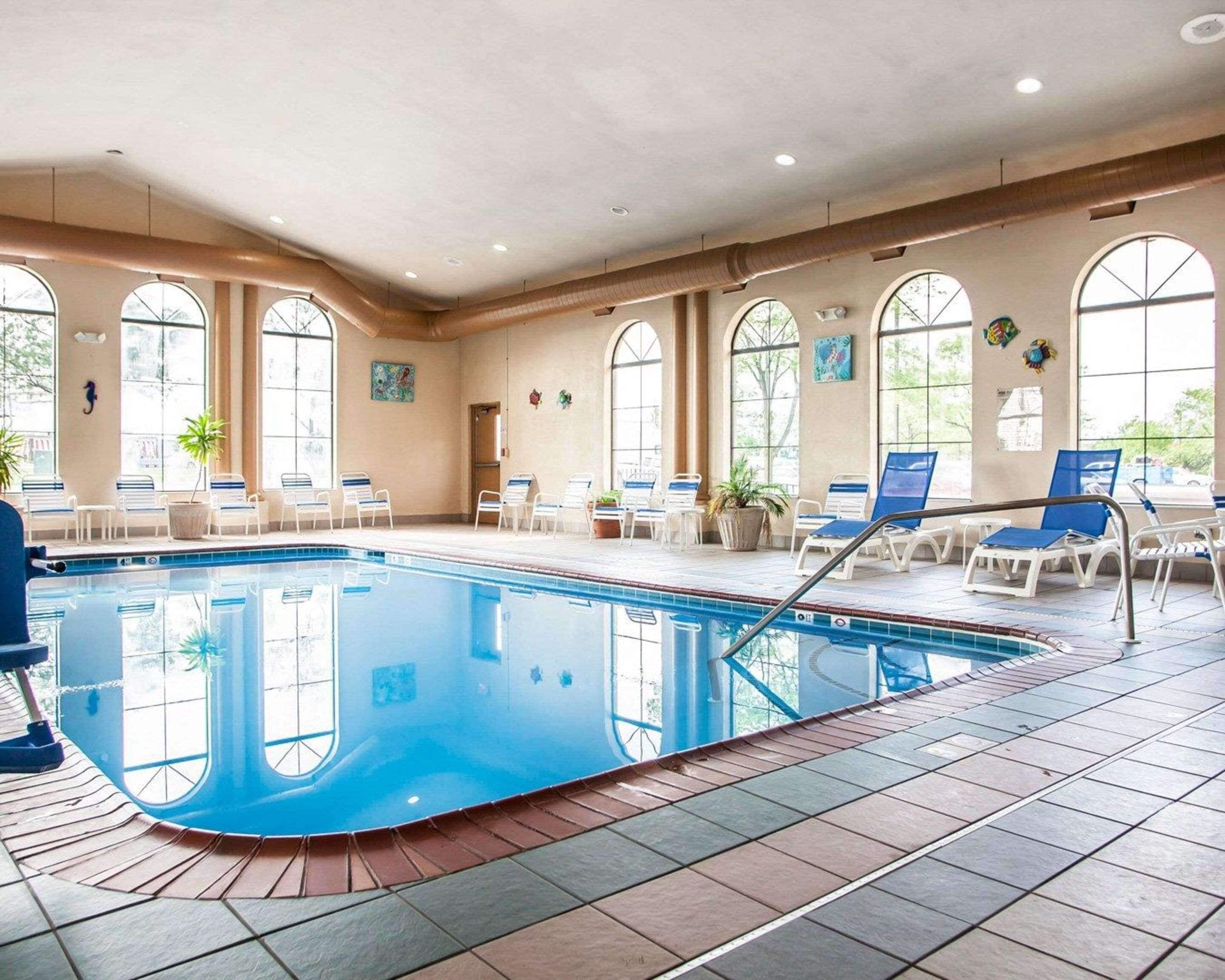 Indoor pool, open 7:00 AM to 10:00 PM, sun loungers