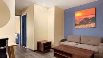 Desk, iron/ironing board, rollaway beds, free WiFi