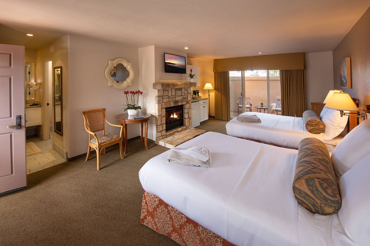 quadruple room | 1 bedroom, premium bedding, down duvets, blackout curtains