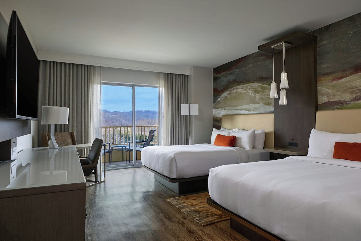 1 bedroom, desk, iron/ironing board, free cots/infant beds