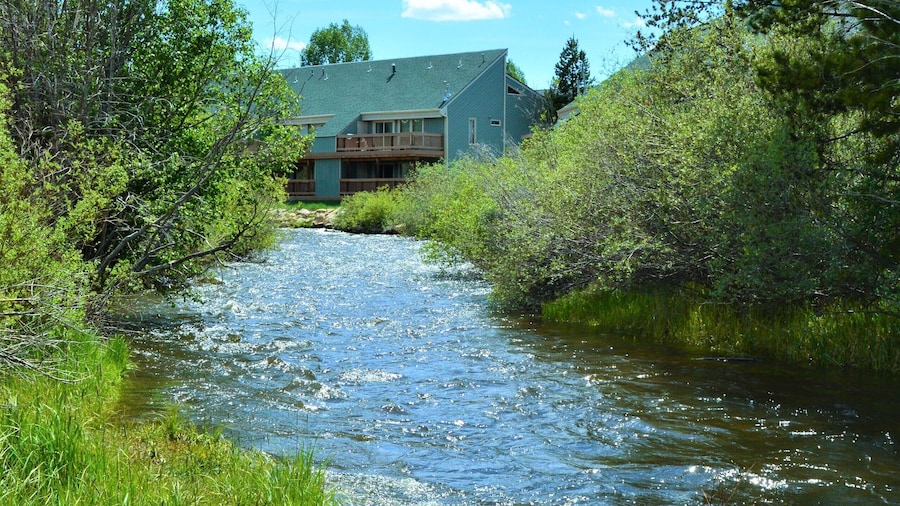 Twin Rivers Condominiums by Alderwood Colorado Management