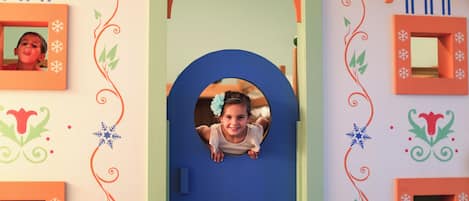 Grand Suite, 2 Bedrooms (Mountain Grand Lodge, Plus Kid's Bunk) | Free WiFi, bed sheets