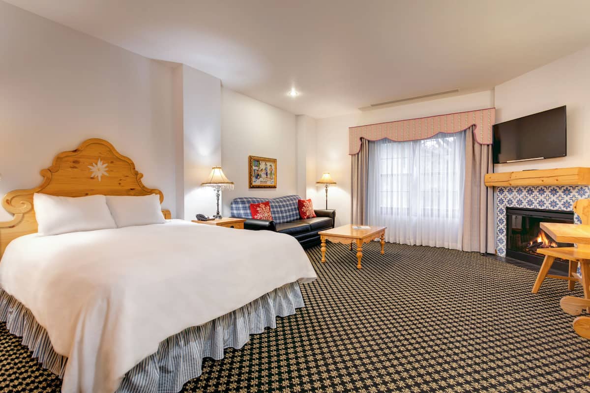 Habitación Grand, 1 cama Queen size y sofá cama (Mountain Grand Lodge) | Wifi gratis y ropa de cama