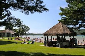 On the beach, free beach shuttle, sun loungers, beach towels