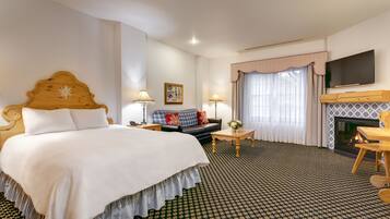 Grand Room, 1 Queen Bed with Sofa bed (Mountain Grand Lodge) | Desk, free WiFi, bed sheets