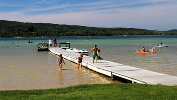Plage privée, navette gratuite vers la plage, bar de plage, kayak