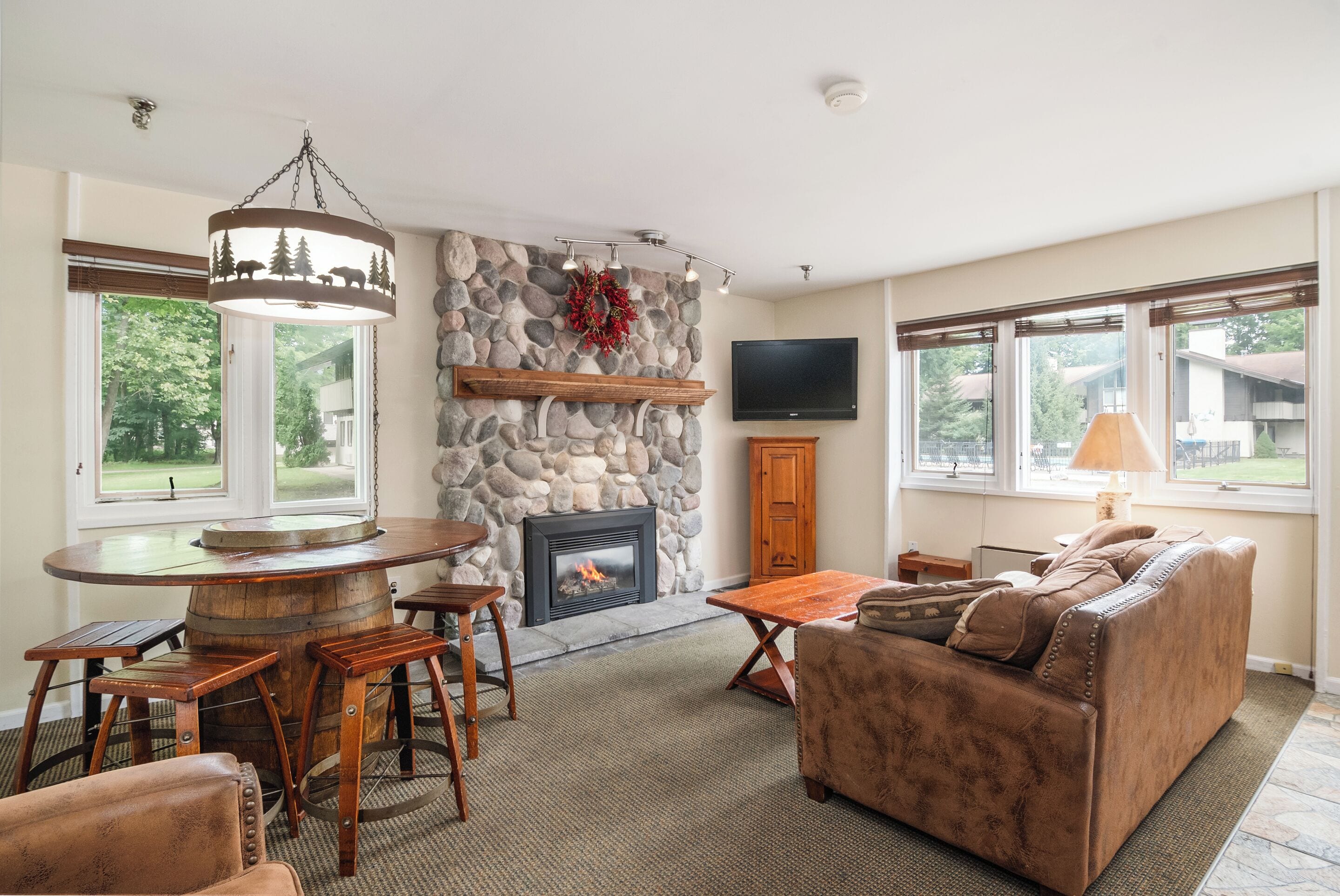 Condo, 2 chambres (Mountain Villa) | Aire de séjour