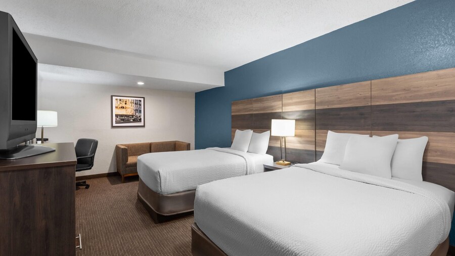 Baymont by Wyndham Downtown Detroit