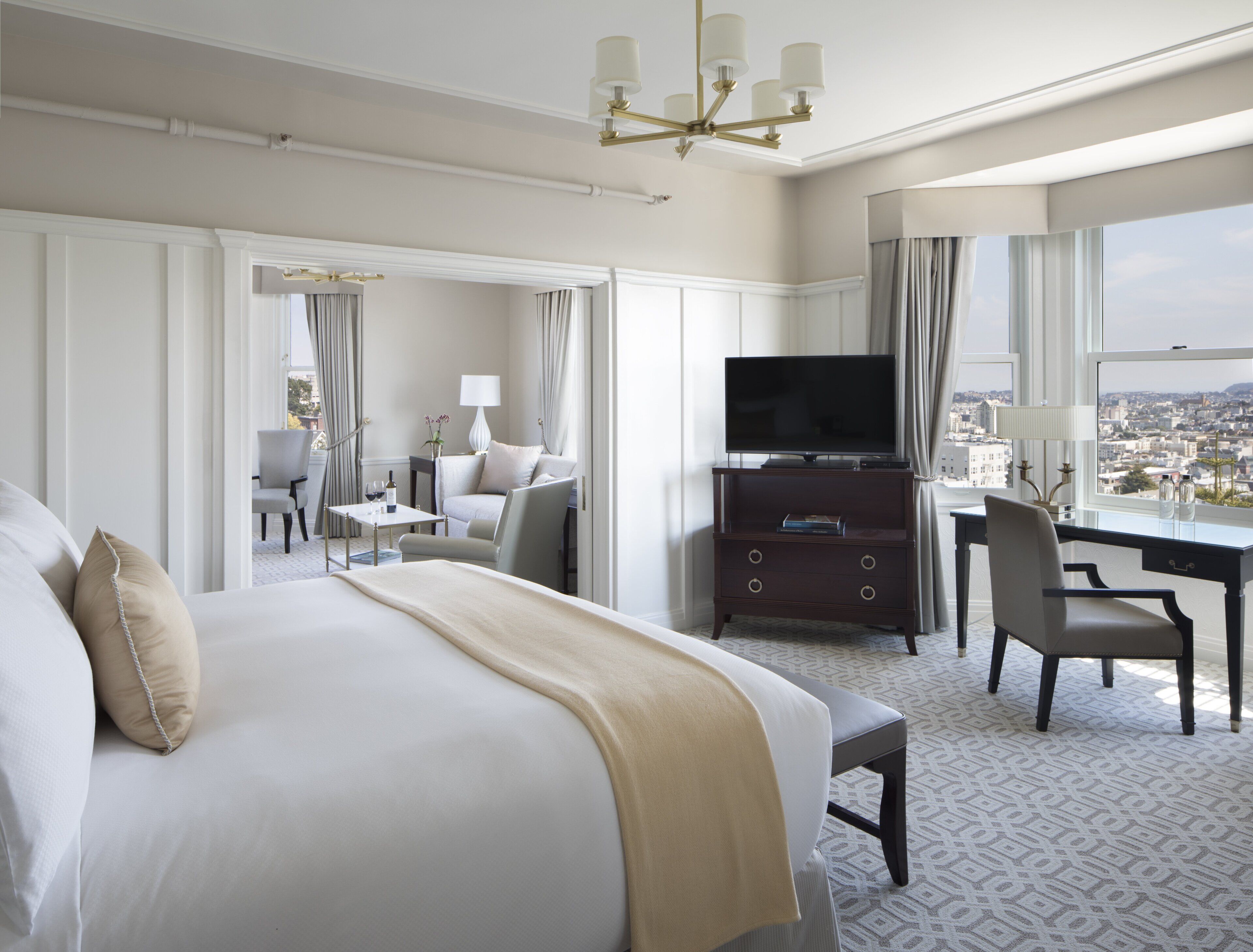 In-room safe, desk, iron/ironing board, free WiFi