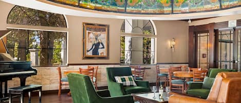 Dinner served, American cuisine