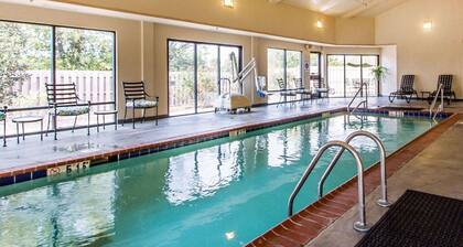 Quality Inn & Suites Benton - Draffenville