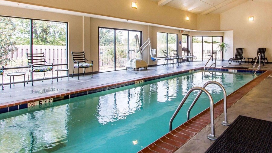 Quality Inn & Suites Benton - Draffenville