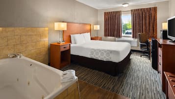 Suite - 1 kingsize-seng - ikke-ryger | Skrivebord, gratis Wi-Fi, sengetøj