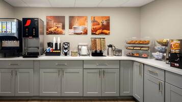 Free daily continental breakfast