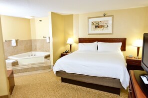 In-room safe, desk, laptop workspace, iron/ironing board - Holiday Inn Express & Suites St. Louis West - Fenton by IHG (Fenton)