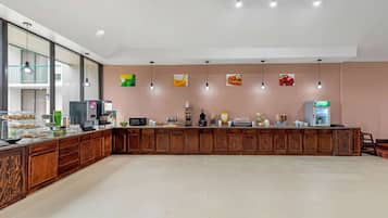 Desayuno continental incluido todos los días