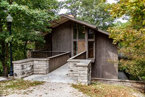 Casa de campo (Crescent Treetop) | Tabla de planchar con plancha, cunas gratuitas, camas extra y wifi 