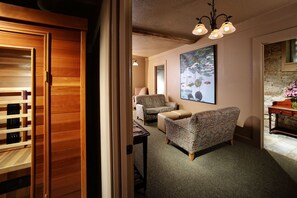Salas de tratamiento para parejas, sauna y tratamientos corporales 
