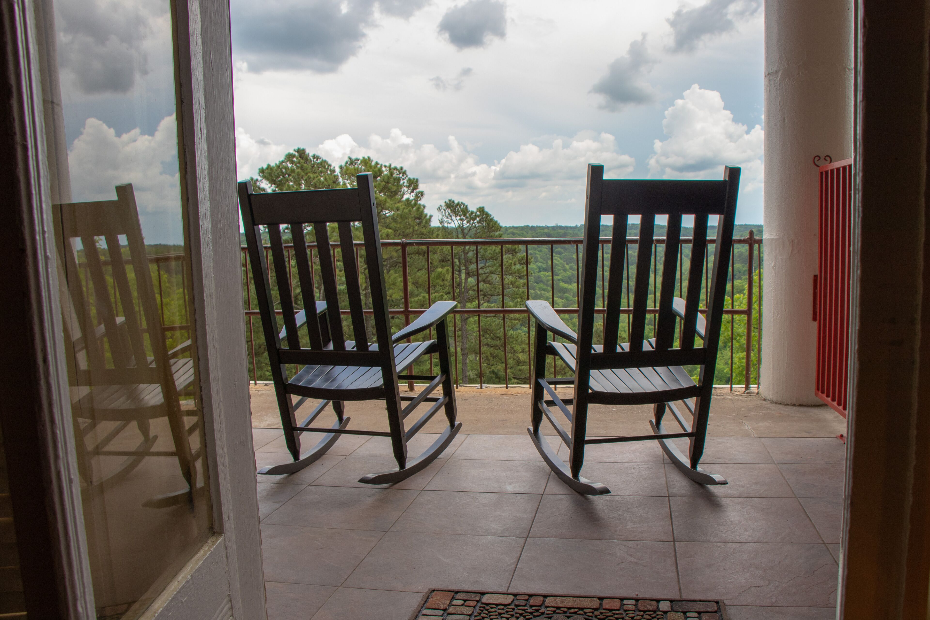 superior suite, 1 king bed, mountain view | terrace/patio