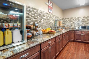 包含每日全套早餐