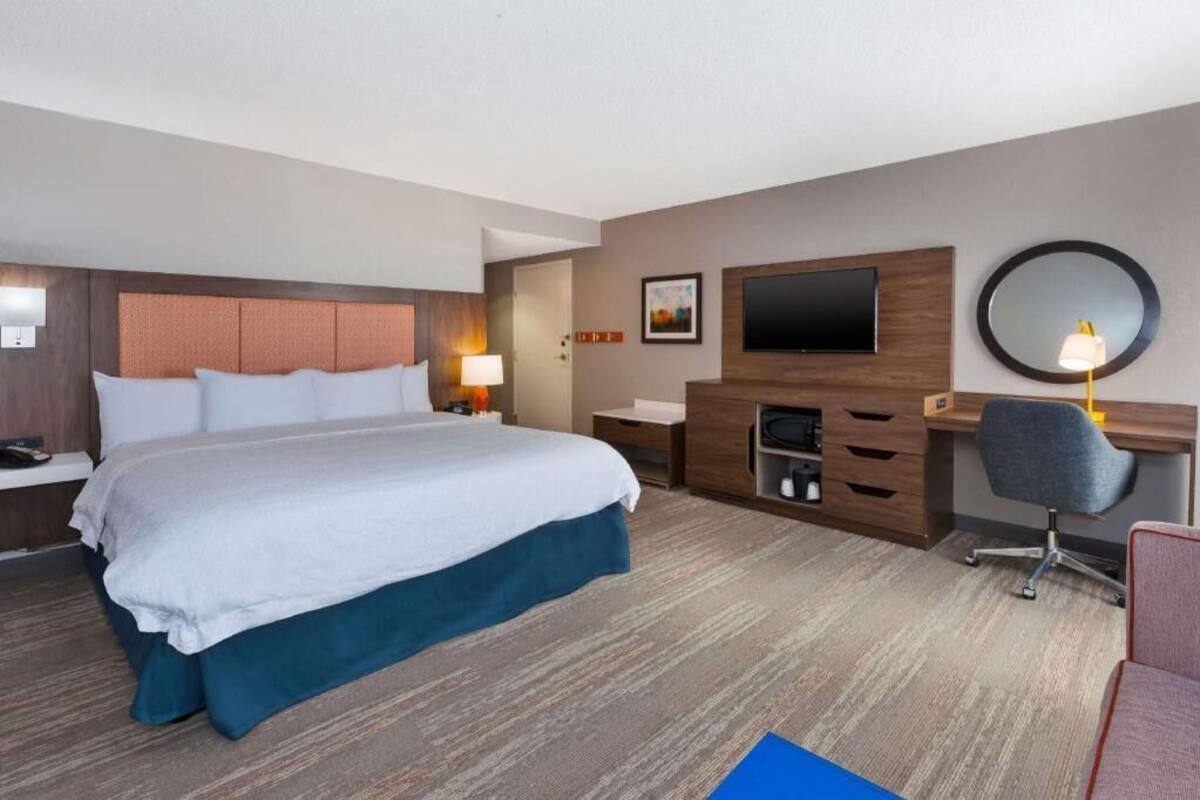 Egyptian cotton sheets, premium bedding, iron/ironing board, free WiFi