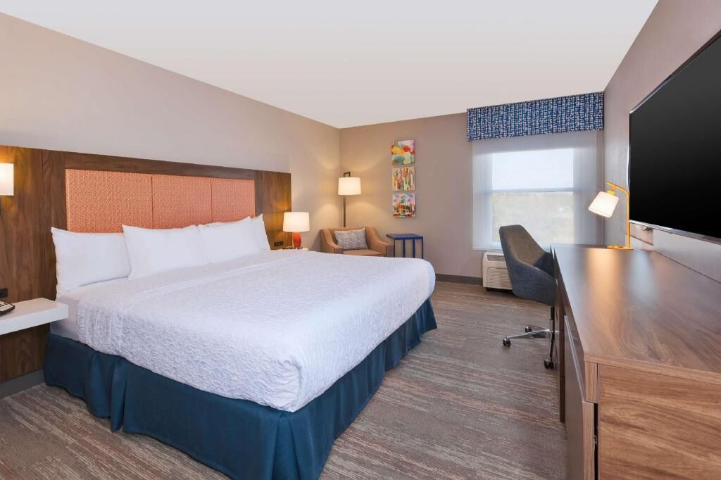 Egyptian cotton sheets, premium bedding, iron/ironing board, free WiFi