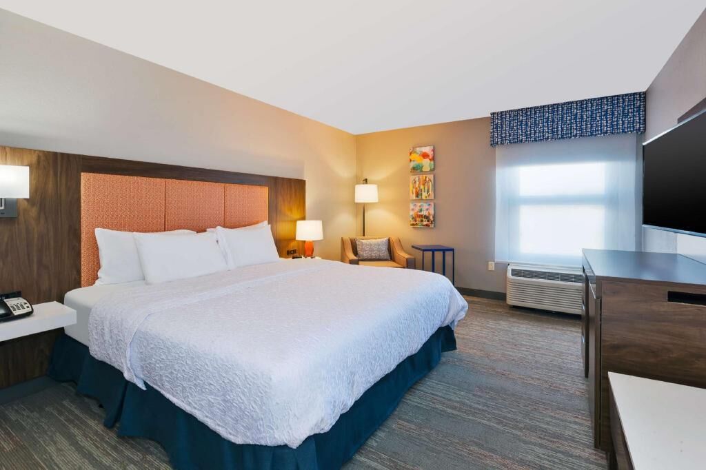 Egyptian cotton sheets, premium bedding, iron/ironing board, free WiFi