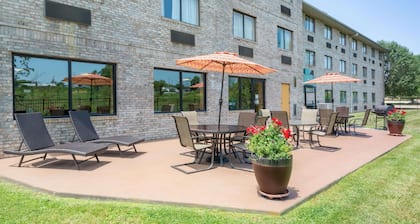 Ramada by Wyndham Catlettsburg/Ashland