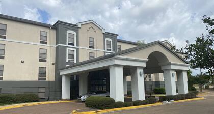 Wingate by Wyndham Ridgeland