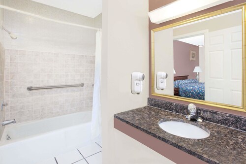 Imperial Inn Grand Blanc