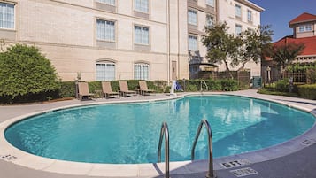 Alberca al aire libre