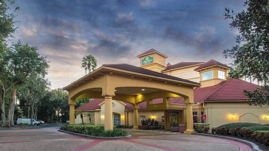 La Quinta Inn & Suites by Wyndham Tampa Brandon Regency Park