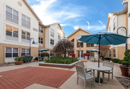 Hampton Inn & Suites Chicago/Hoffman Estates